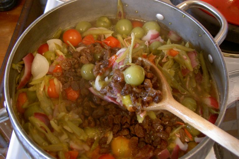 Making a Pickle - Weed World