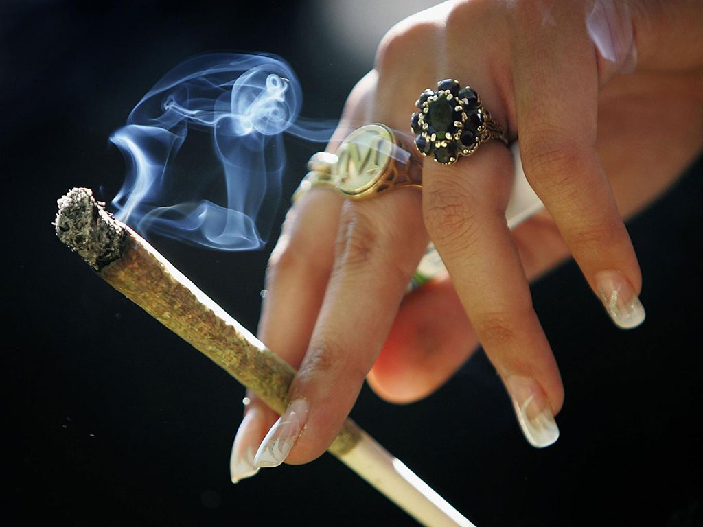 web-cannabis-joint-1-get