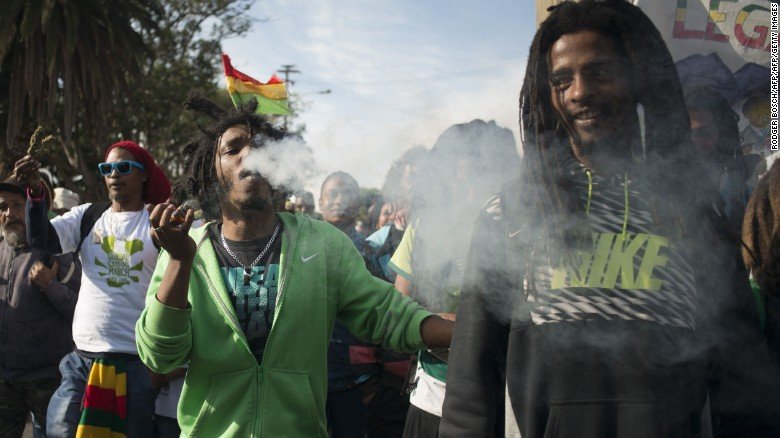 171005172946-cape-town-marijuana-exlarge-169