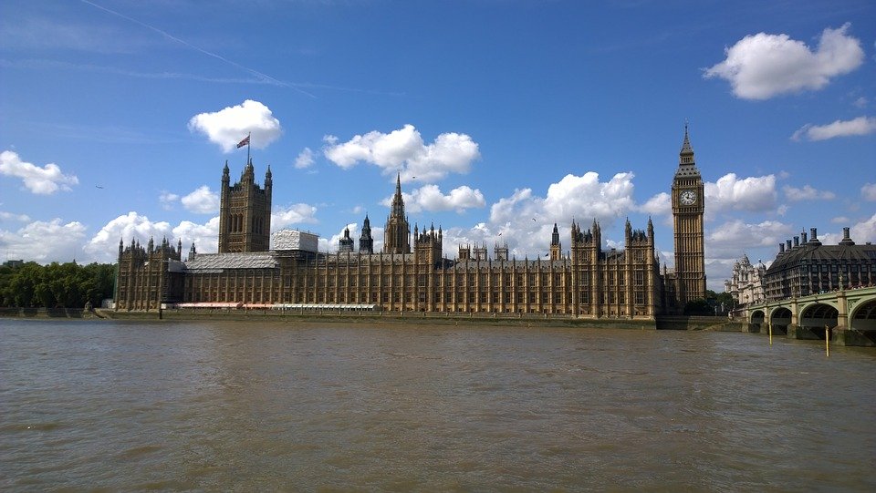 uk-parliament-1203181_960_720